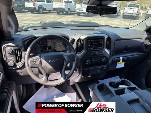 New 2026 Chevrolet Silverado 1500 Custom Trail Boss w/ LPO, Dark Essentials Package AWD/4WD image 6