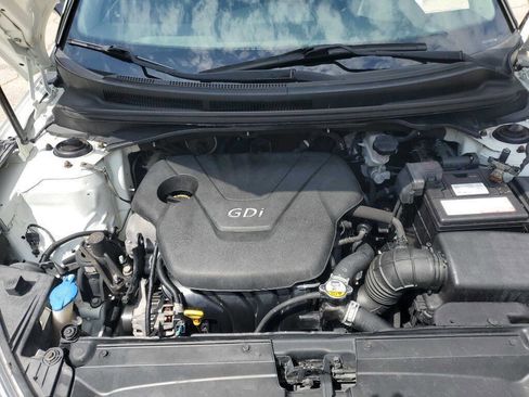 Used 2015 Hyundai Veloster image 15