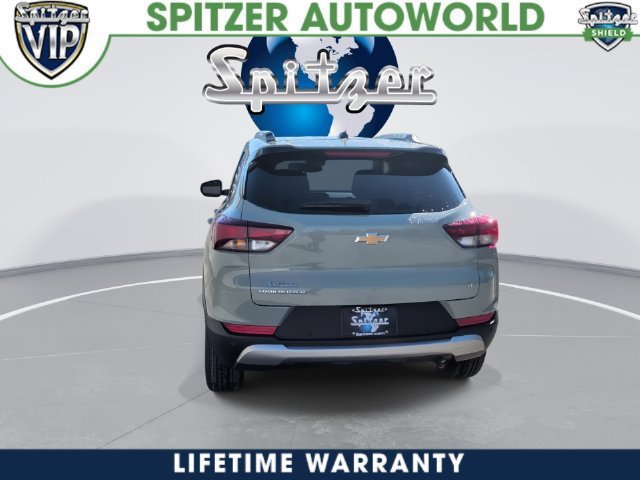 New 2026 Chevrolet TrailBlazer LT w/ LT Cold Weather Package FWD image 12