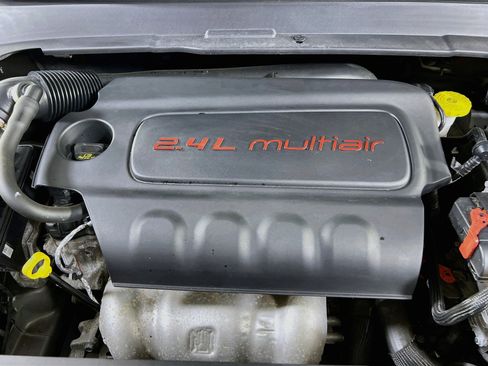 Used 2022 Jeep Compass Limited w/ Sun and Sound Group AWD/4WD image 28