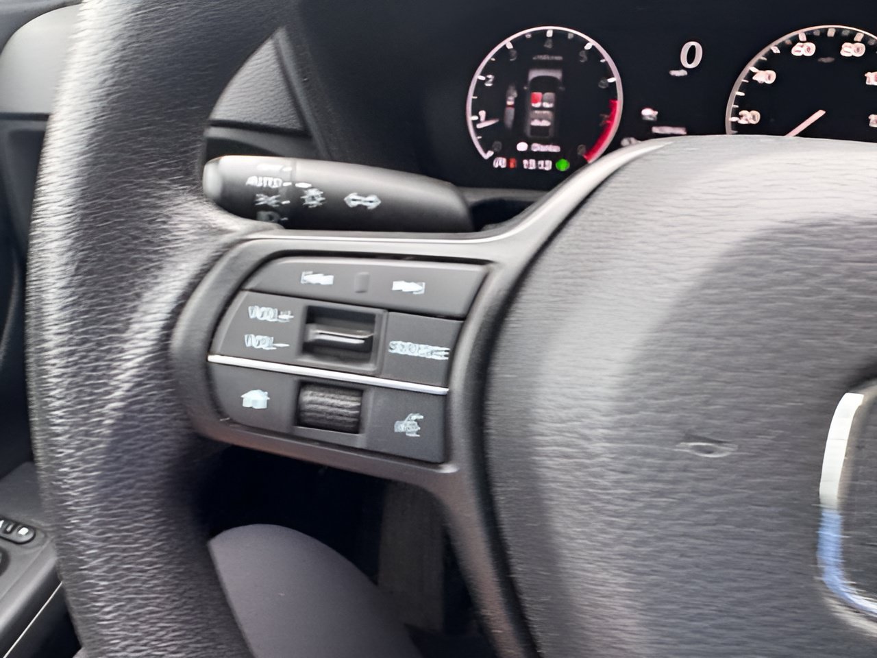 Used 2024 Honda CR-V LX image 15