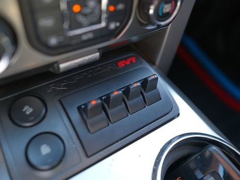 Used 2013 Ford F150 Raptor w/ Luxury Equipment Group image 26