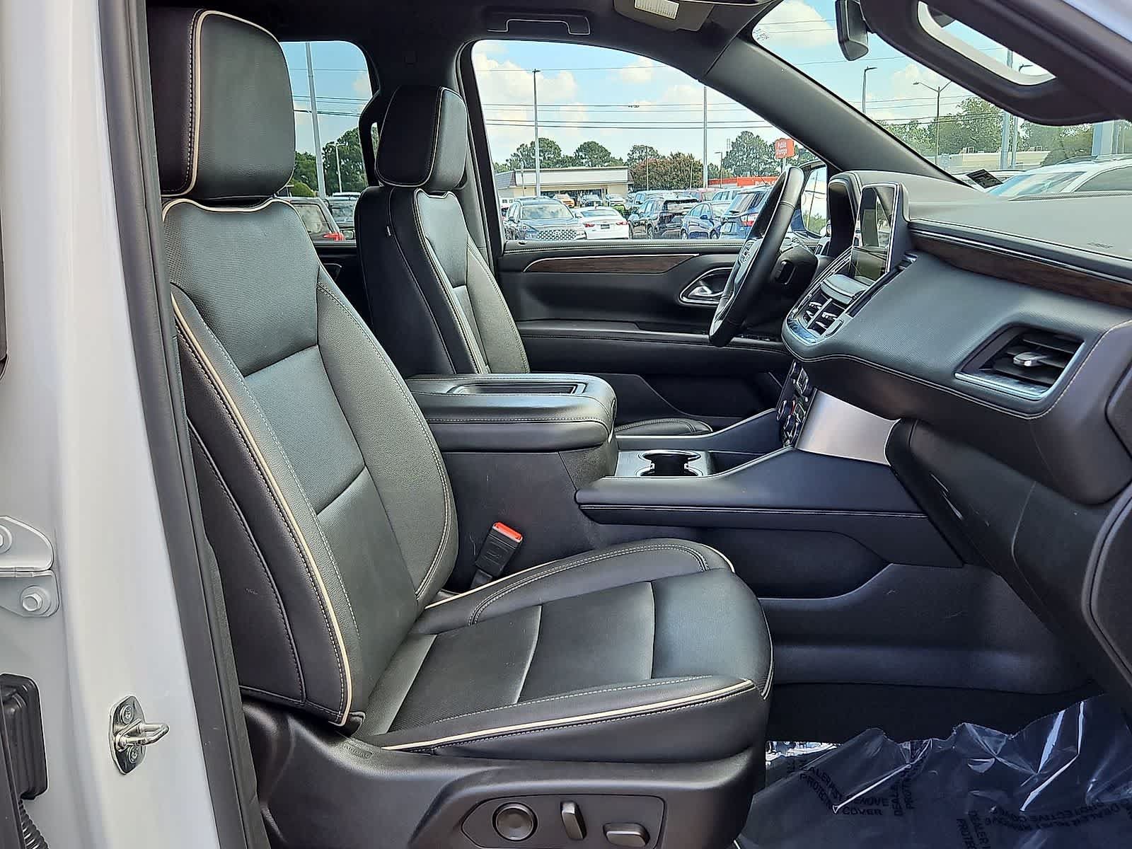 Certified 2024 Chevrolet Suburban Premier AWD/4WD image 33