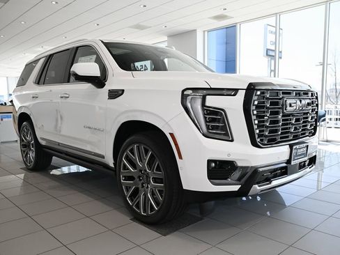 New 2026 GMC Yukon Denali Ultimate w/ LPO, Floor Liner Package image 1