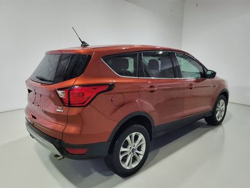 Used 2019 Ford Escape SE image 20
