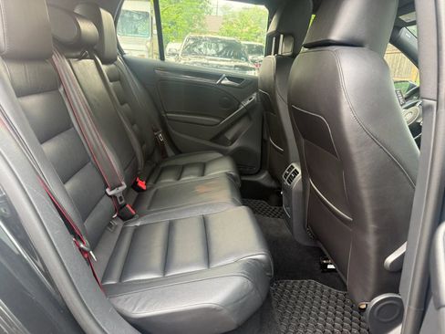Used 2013 Volkswagen GTI Driver's Edition FWD image 11