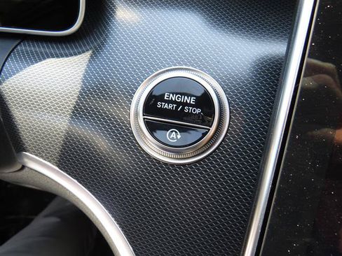 Used 2026 Mercedes-Benz C 300 4MATIC Sedan image 16