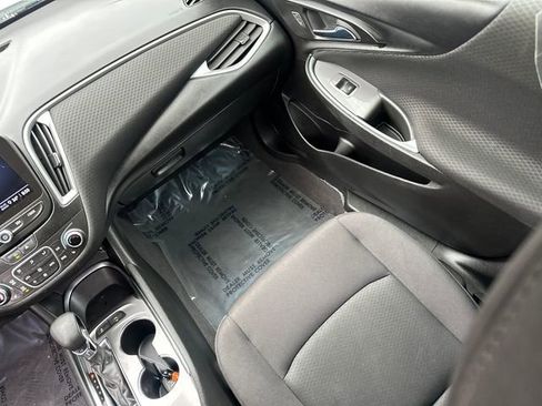 Used 2024 Chevrolet Malibu LT FWD image 19