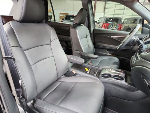 Used 2023 Honda Passport EX-L image 40