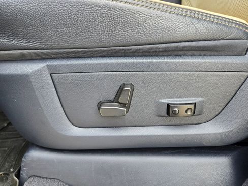 Used 2022 RAM 2500 Limited image 26