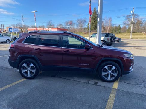 Used 2020 Jeep Cherokee Limited image 6
