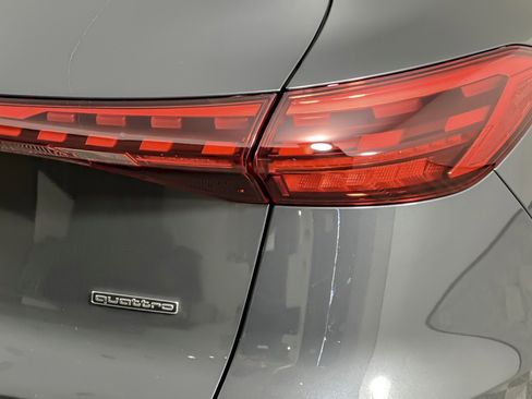 Used 2025 Audi Q5 Premium w/ Convenience Package AWD/4WD image 26