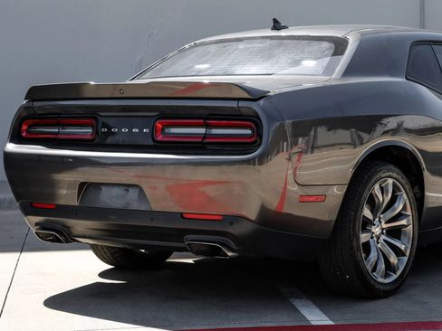 Used 2015 Dodge Challenger R/T Plus RWD image 12
