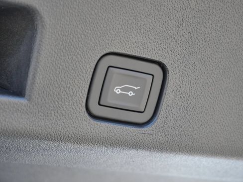 New 2026 GMC Acadia Elevation w/ Elevation Premium Package AWD/4WD image 36