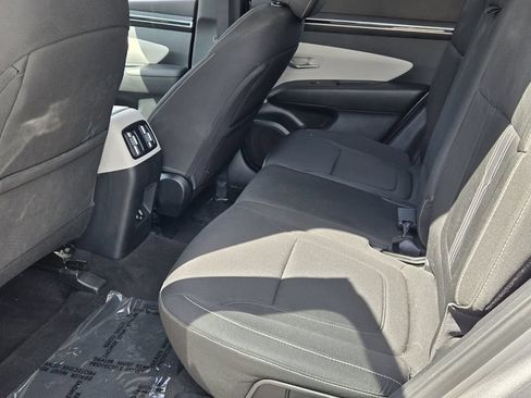 Used 2023 Hyundai Tucson SEL FWD image 11