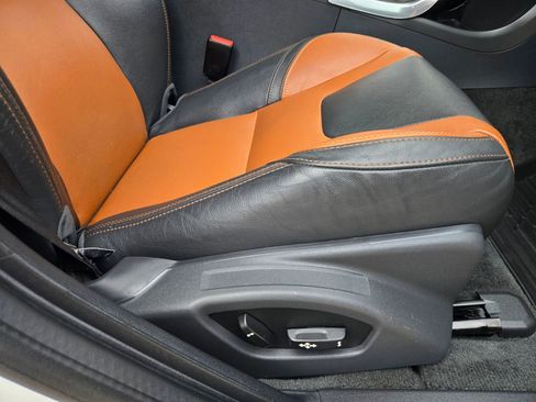 Used 2016 Volvo V60 T5 Cross Country w/ Convenience Package image 22