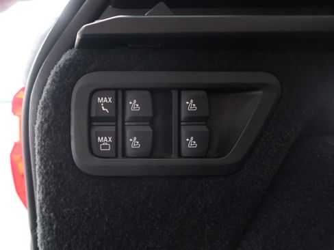 Used 2020 BMW X7 xDrive40i w/ Premium Package AWD/4WD image 57