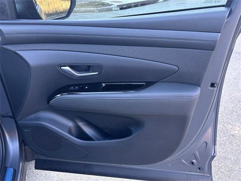 New 2025 Hyundai Tucson Limited image 14