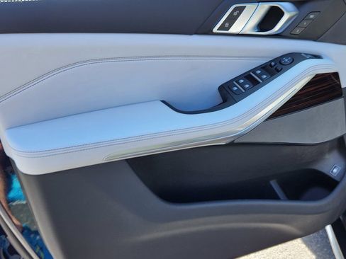 New 2026 BMW X5 xDrive50e AWD/4WD image 8