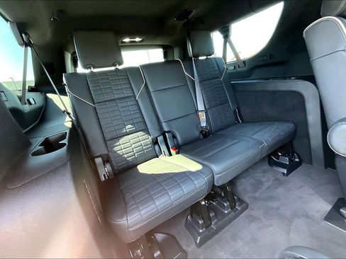 Certified 2025 Cadillac Escalade ESV Sport Platinum w/ LPO, ONYX Package AWD/4WD image 26