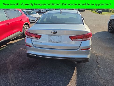 Used 2020 Kia Optima LX FWD image 5