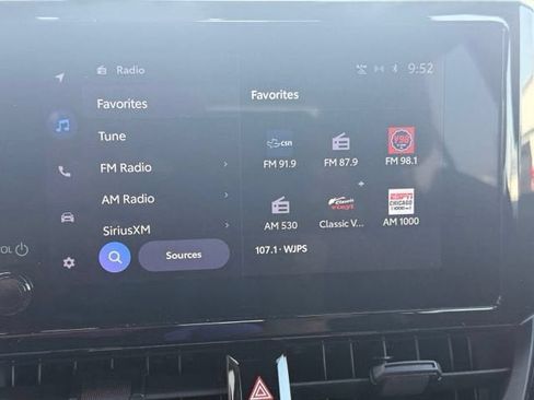 Used 2025 Toyota Corolla SE FWD image 28