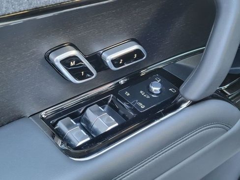 Used 2025 Land Rover Range Rover Sport S image 27