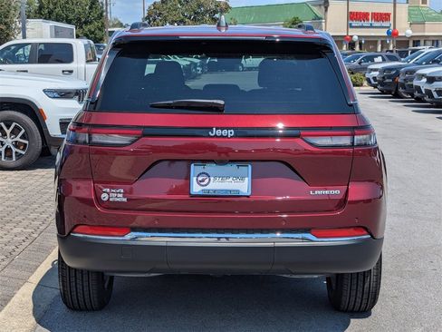 New 2025 Jeep Grand Cherokee 4WD image 6