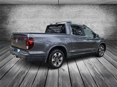 Used 2017 Honda Ridgeline RTL image 5