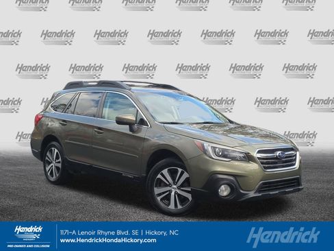 Used 2018 Subaru Outback 2.5i Limited image 1
