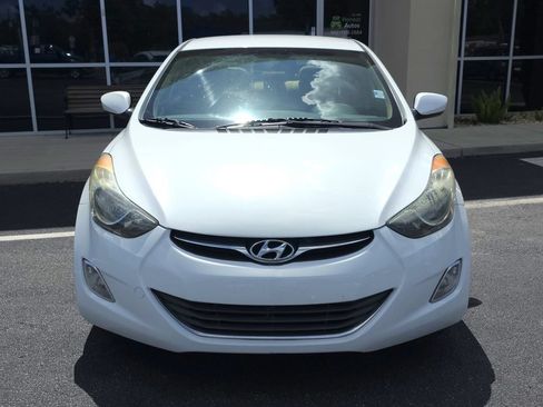 Used 2013 Hyundai Elantra GLS w/ Preferred Pkg FWD image 2