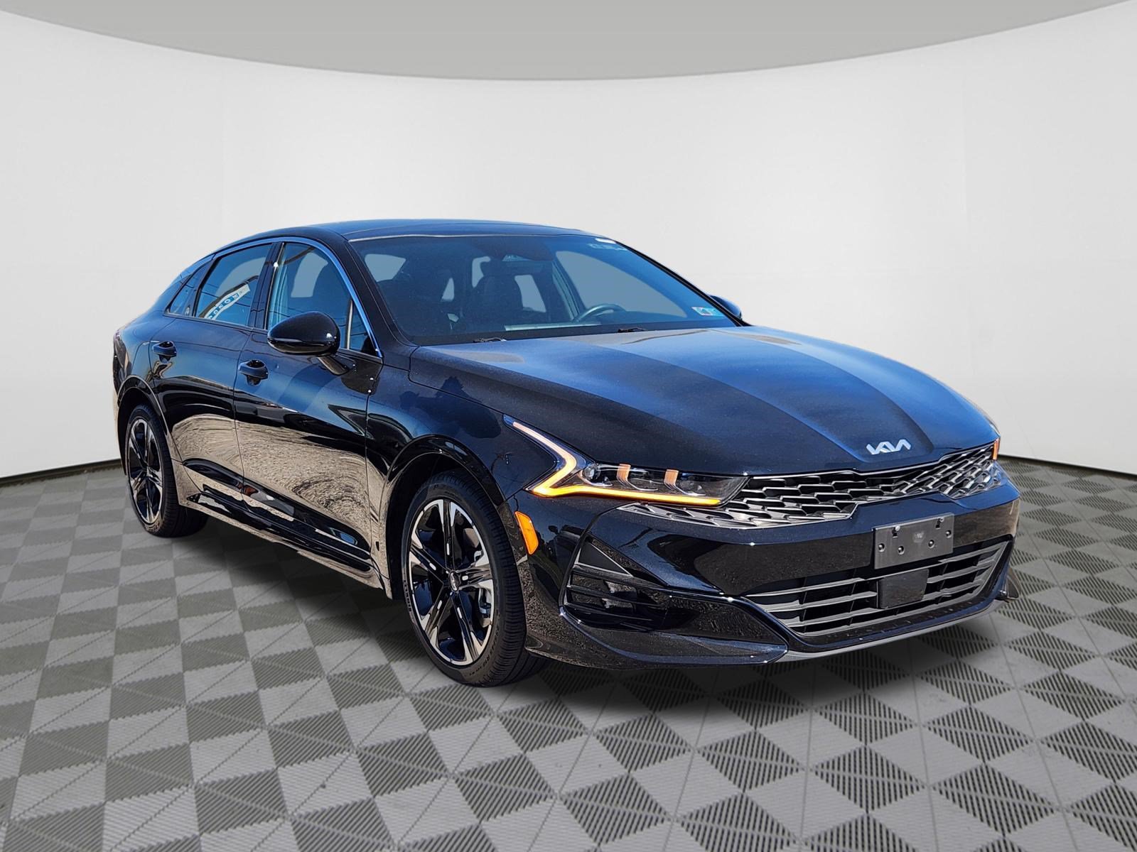 Used 2024 Kia K5 GT-Line FWD image 1