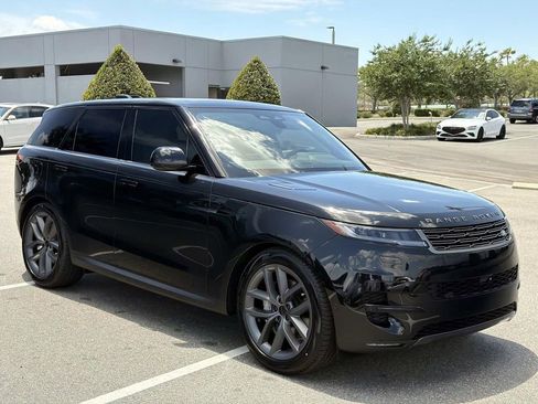 New 2026 Land Rover Range Rover Sport SE AWD/4WD image 7