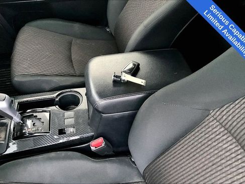 Used 2022 Toyota 4Runner TRD Off-Road image 13