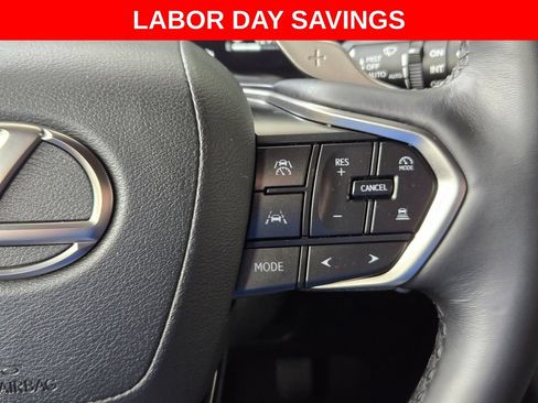 Used 2024 Lexus GX 550 AWD/4WD image 23