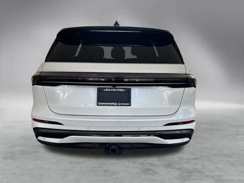 Used 2025 Lincoln Nautilus Reserve AWD/4WD image 34
