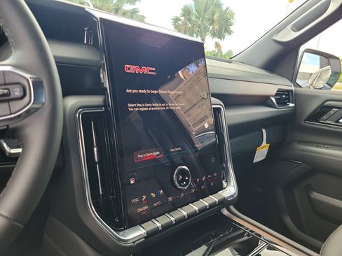 New 2026 GMC Yukon XL Denali w/ Sun & Power Step Package image 12