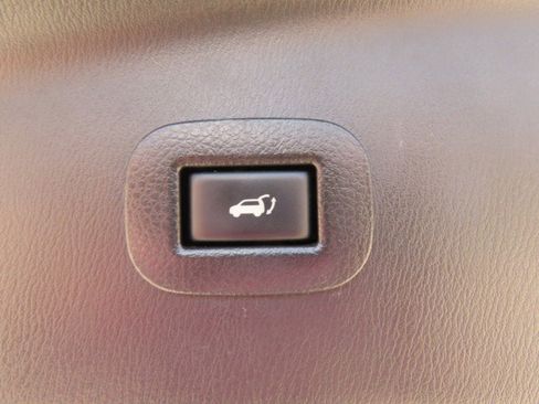 Used 2018 Nissan Armada SL RWD image 13