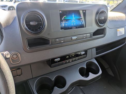 Certified 2024 Mercedes-Benz Sprinter 2500 image 6