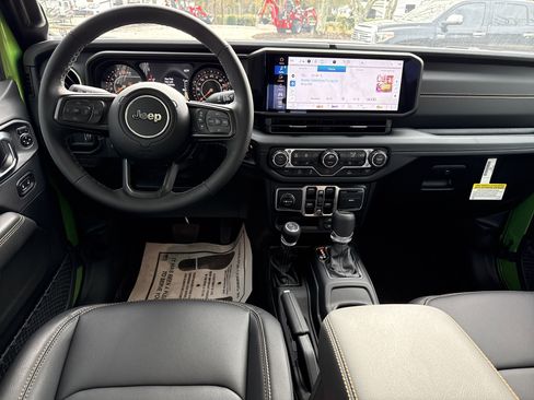 New 2025 Jeep Gladiator Sport w/ Premium Package image 22