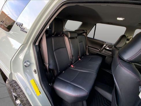 Used 2023 Toyota 4Runner TRD Off-Road Premium w/ Moonroof Package AWD/4WD image 19