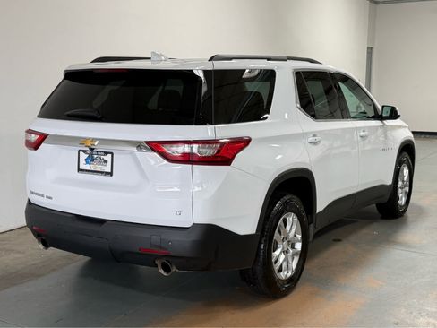 Used 2020 Chevrolet Traverse LT w/ Driver Confidence II Package AWD/4WD image 7