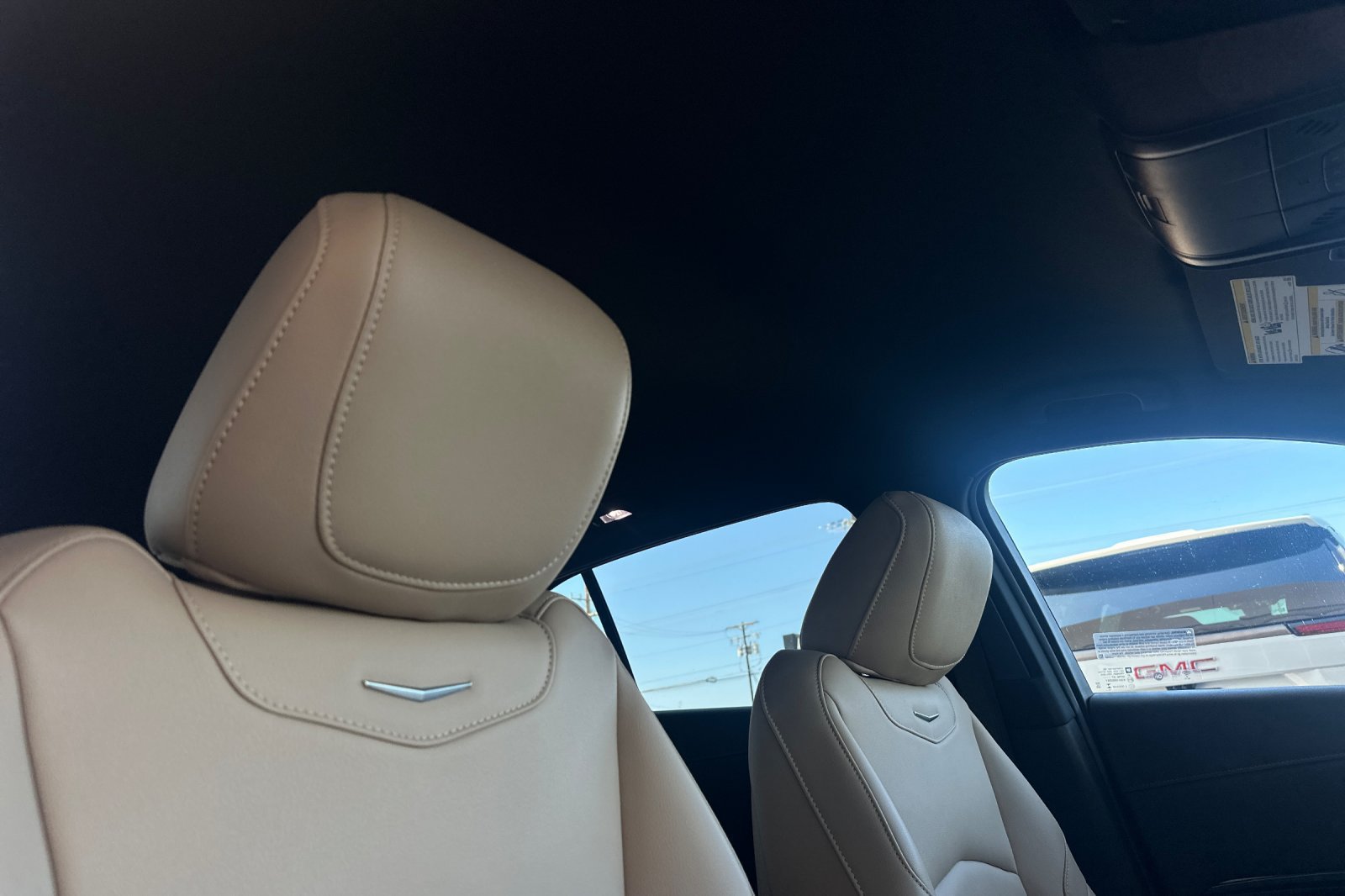 Used 2024 Cadillac XT4 Luxury FWD image 21