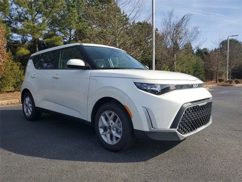 New 2025 Kia Soul LX w/ LX Technology Package image 3