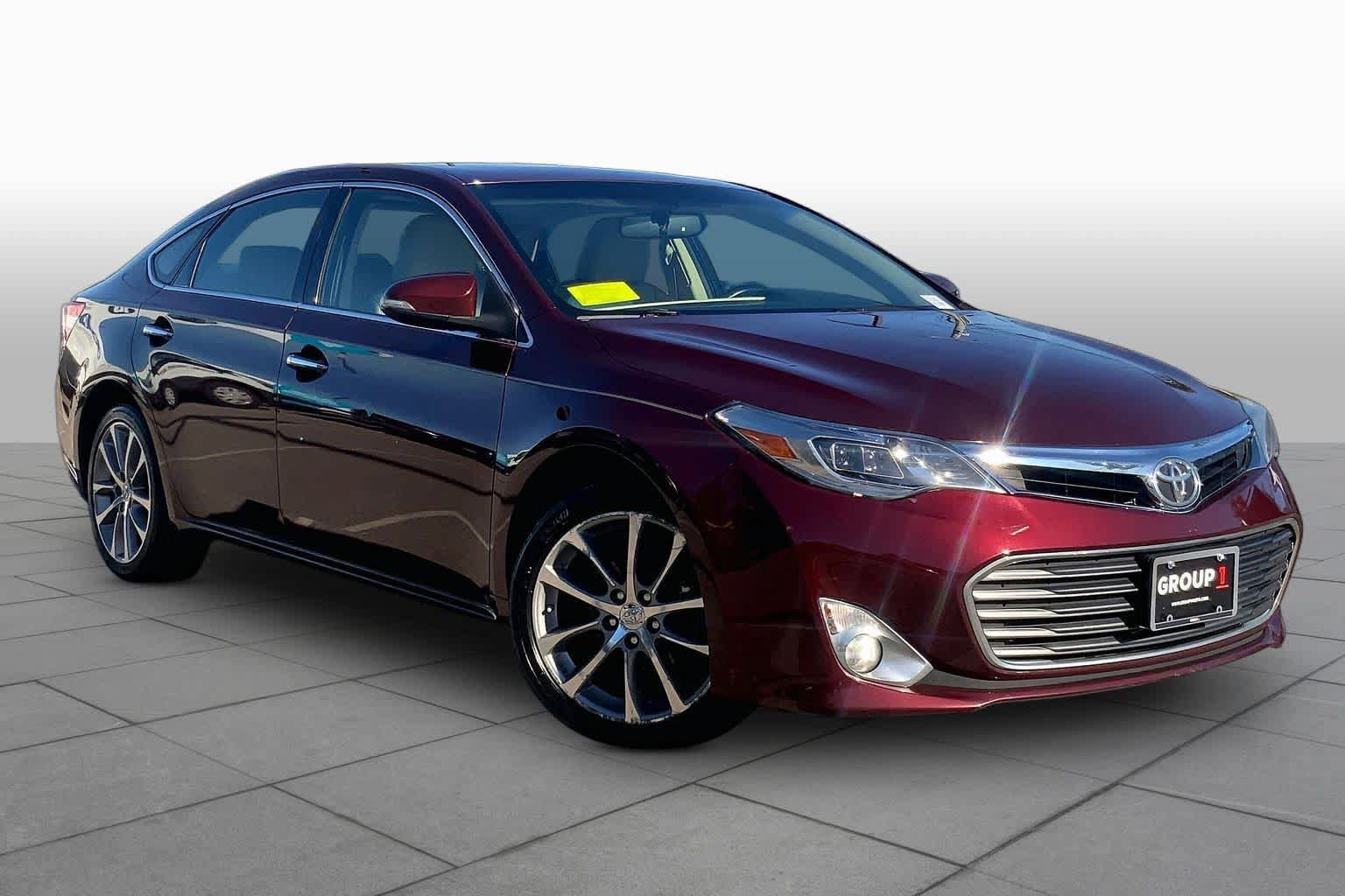 Used 2015 Toyota Avalon XLE Touring FWD image 4