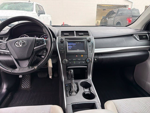 Used 2017 Toyota Camry SE FWD image 18