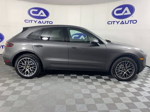 Used 2018 Porsche Macan S AWD/4WD image 2