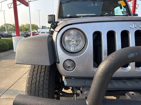 Used 2017 Jeep Wrangler Sport image 31