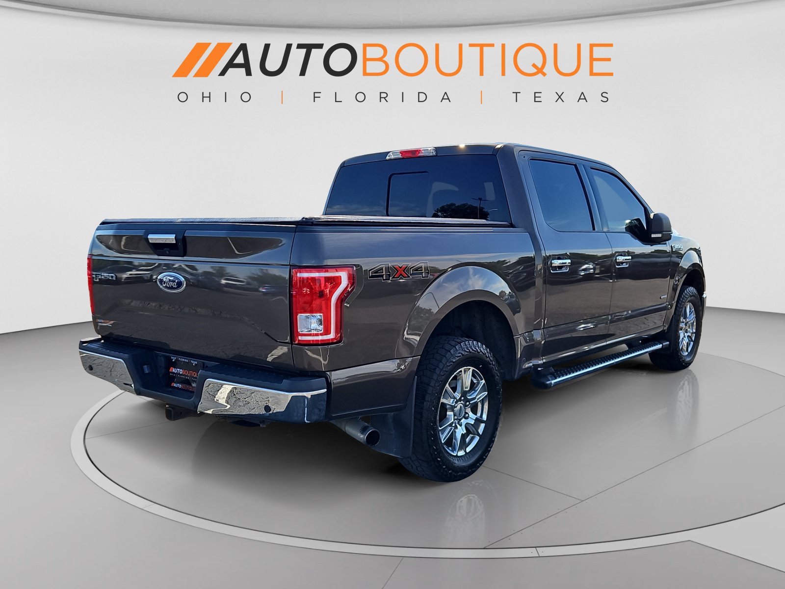 Used 2017 Ford F150 XLT w/ Equipment Group 302A Luxury AWD/4WD image 5