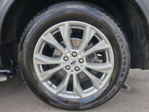 Used 2021 Ford Explorer XLT w/ Equipment Group 202A image 35